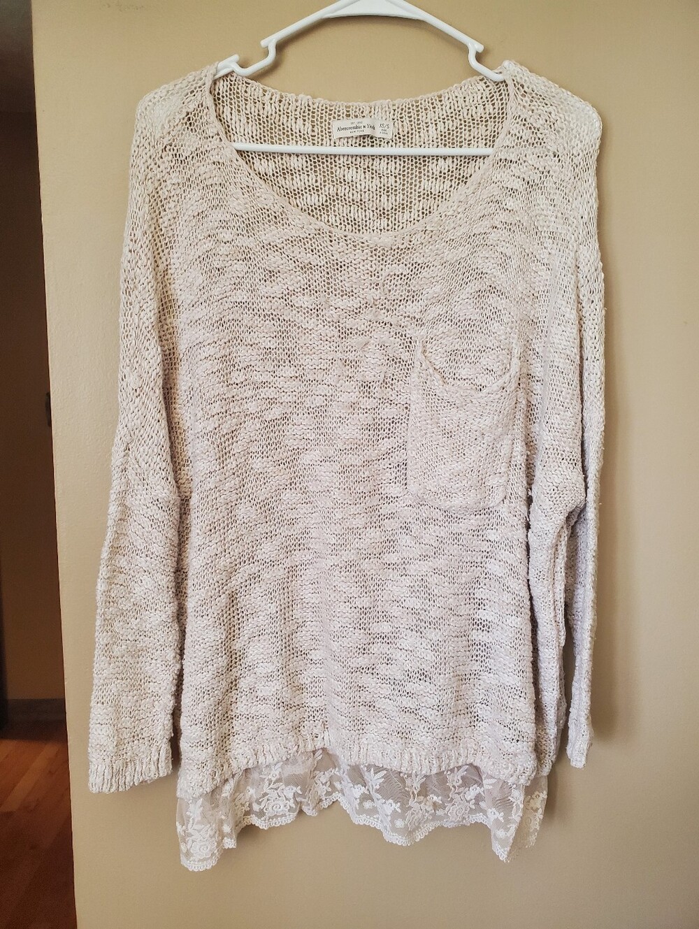 Abercrombie & Fitch Sweater